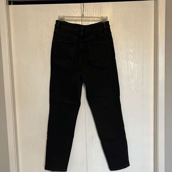 ASOS high rise Farleigh mom jeans in washed black - Picture 6 of 7